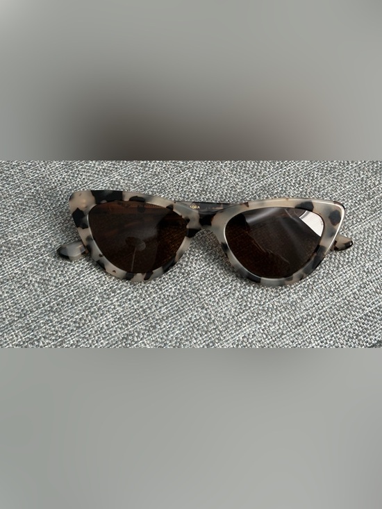 Banbé The Sofia Cat-Eye Tortoiseshell Sunglasses - Bonde Tort Brown main image 4